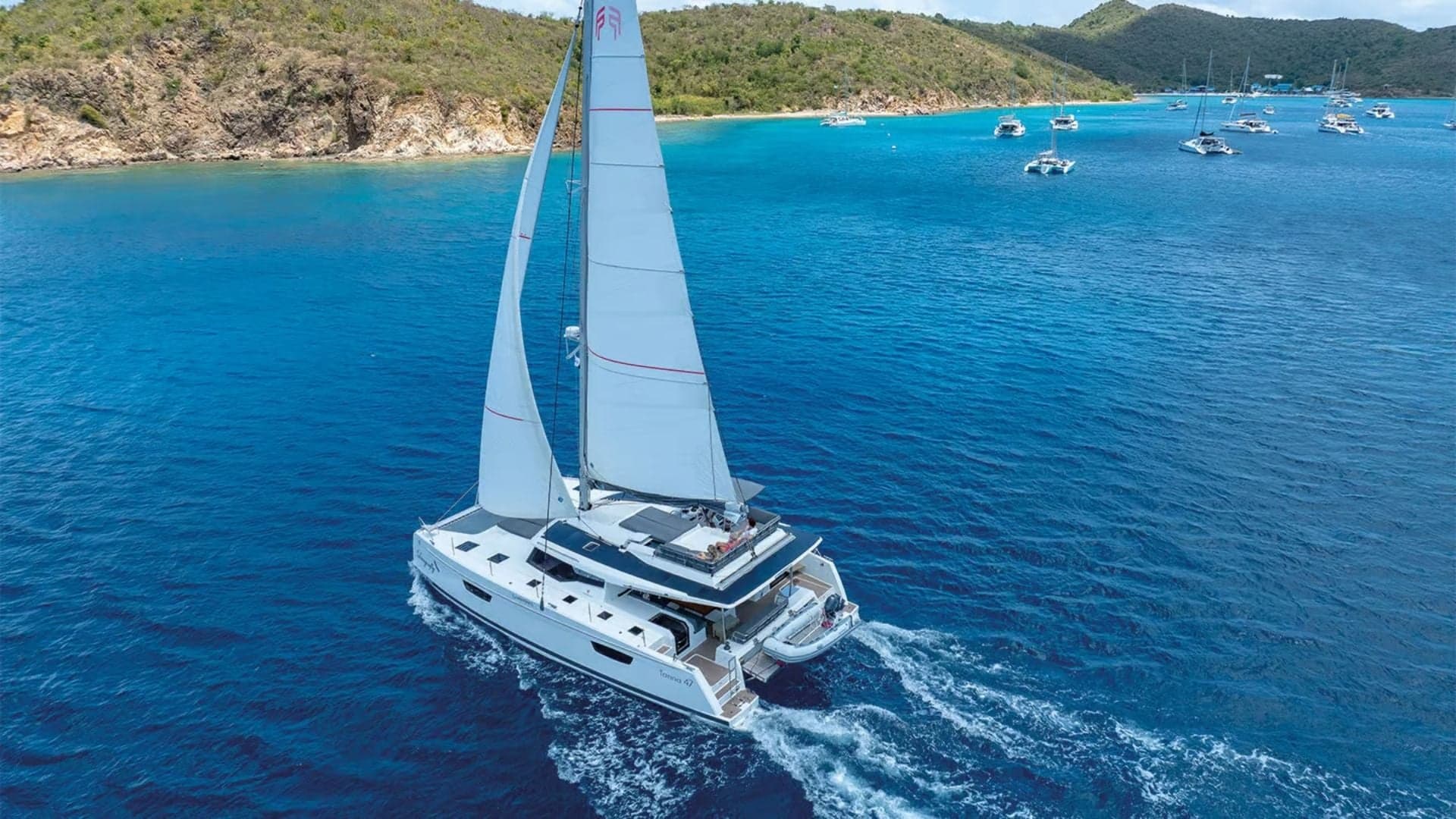 Blue Angel Tanna 47 — катамаран на якоре